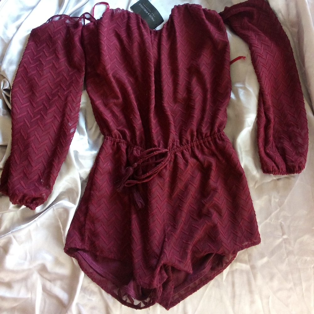 Haute& Rebellious Red Romper Size Small Nwt
